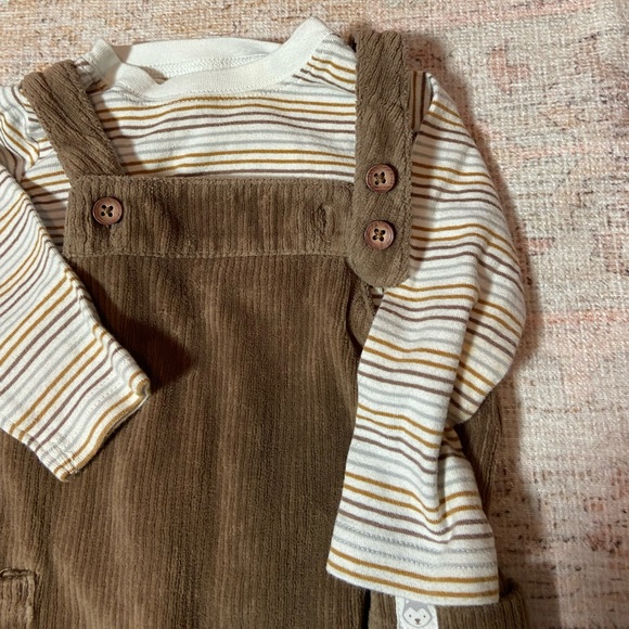 ••Corduroy Brown Overalls - Picture 3 of 6